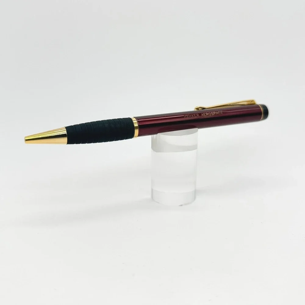 Parker Inflection Ballpoint Pen Unisex OS‎ Burgundy Gold Trim Aerospace Office